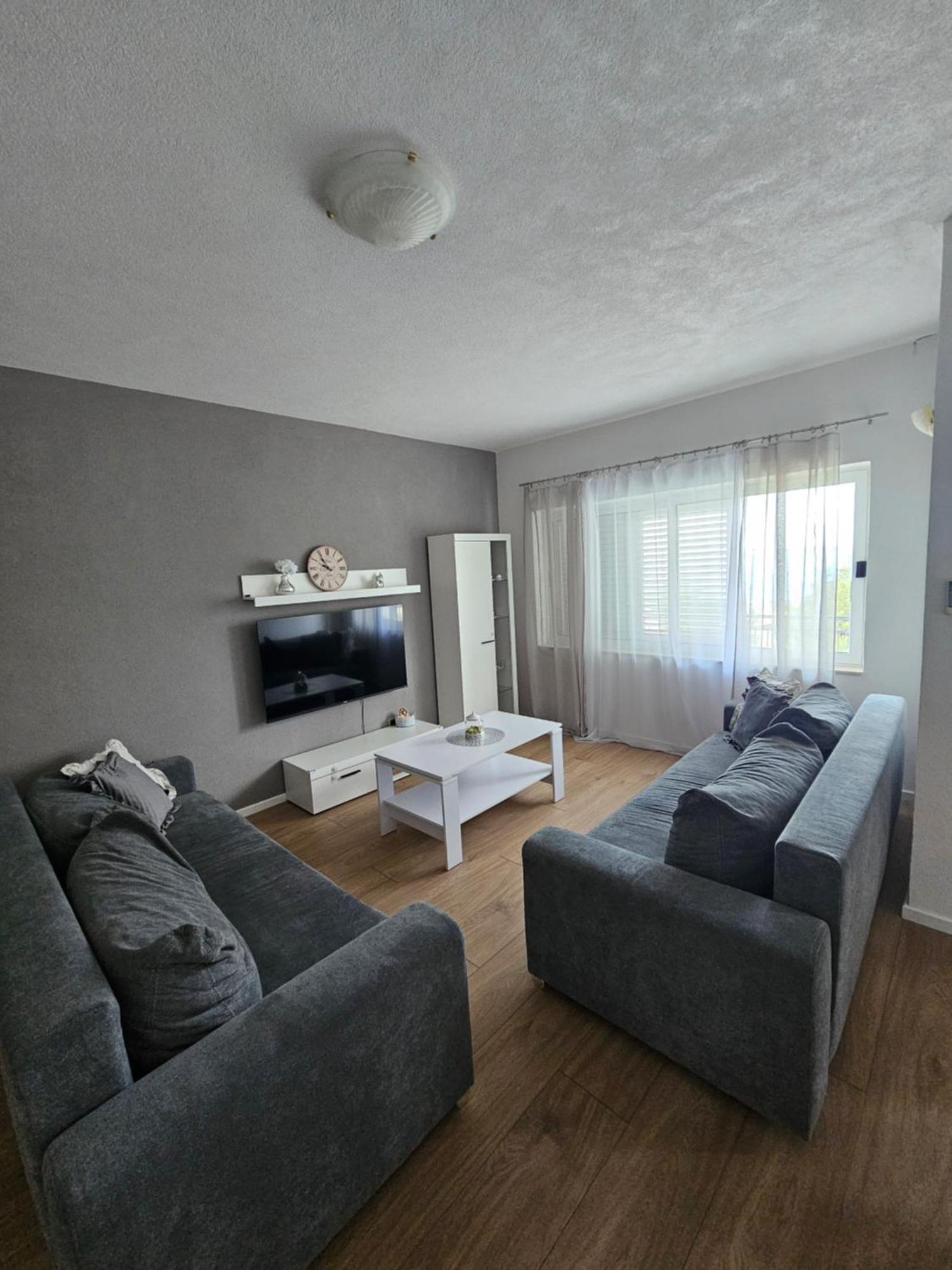 Ivan Apartman